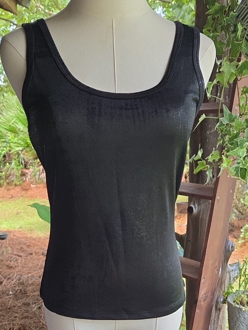 Kiwi Club Black Iridescent Tank Top Size Medium
